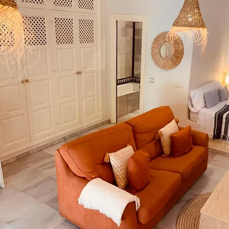 Lovely In Close To Puente شقة